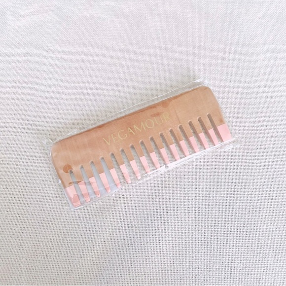Vegamour Hair Comb - Picture 1 of 3
